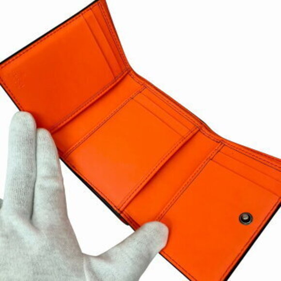 Gucci GG Tri fold Wallet - Picture 6 of 9